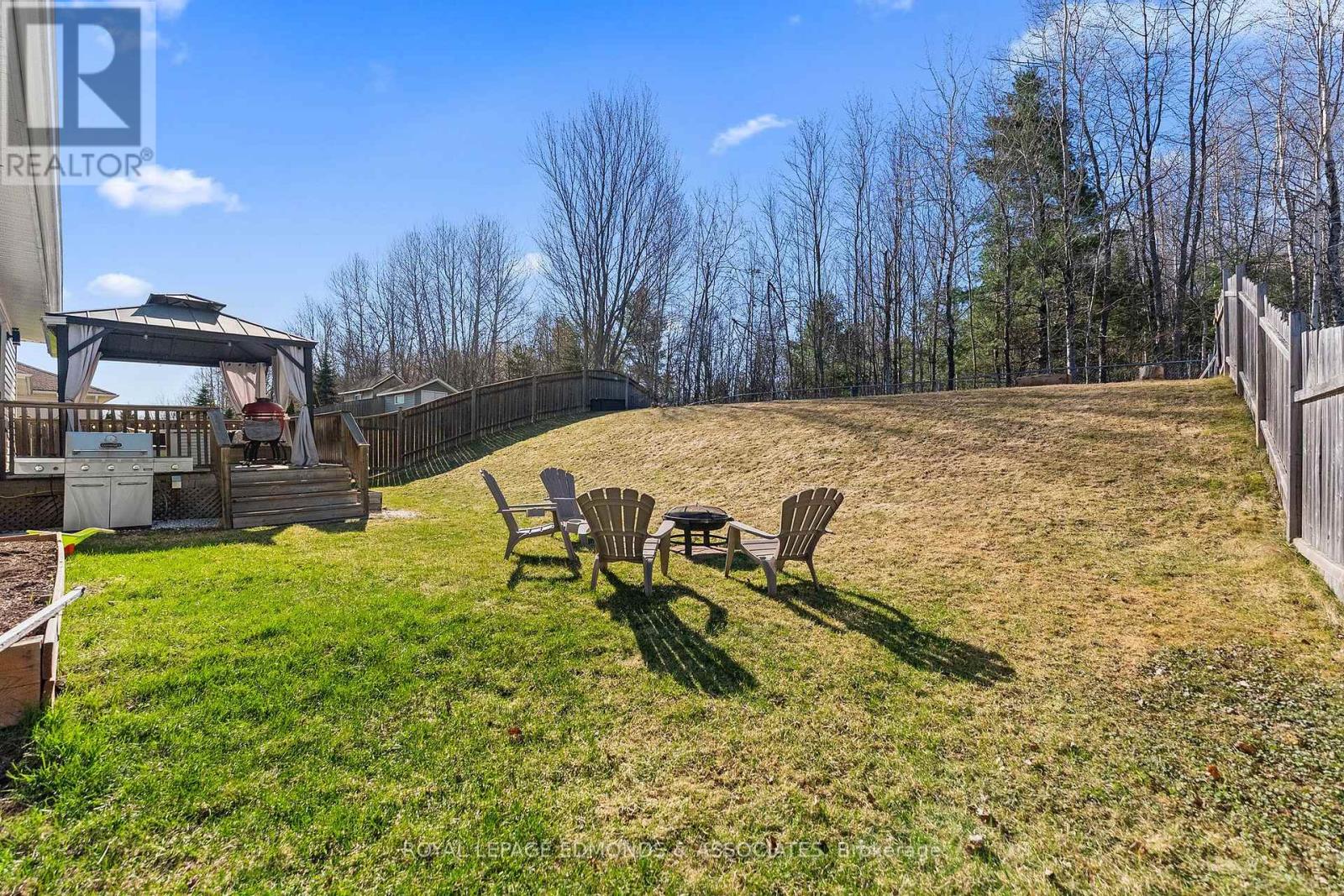 669 Fairview Avenue S, Laurentian Valley, Ontario  K8A 8N4 - Photo 33 - X12925520