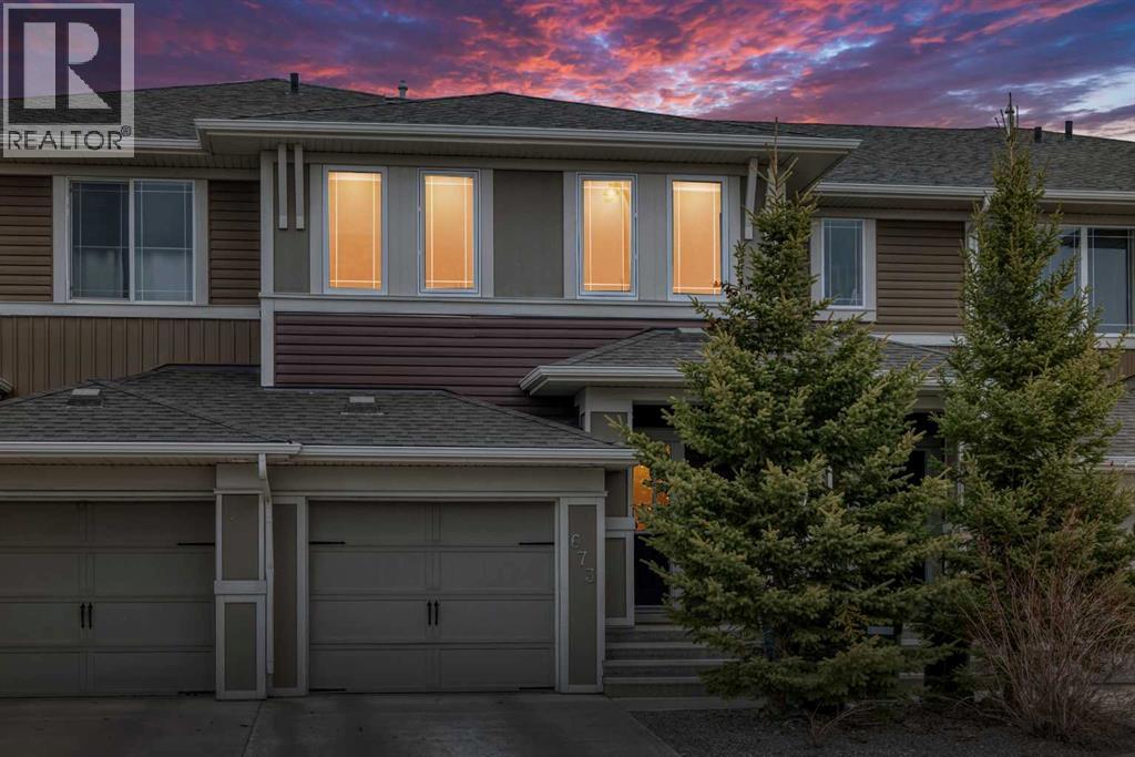 673 Hillcrest Road SW, Airdrie, Alberta  T4B 4C7 - Photo 2 - A2296509