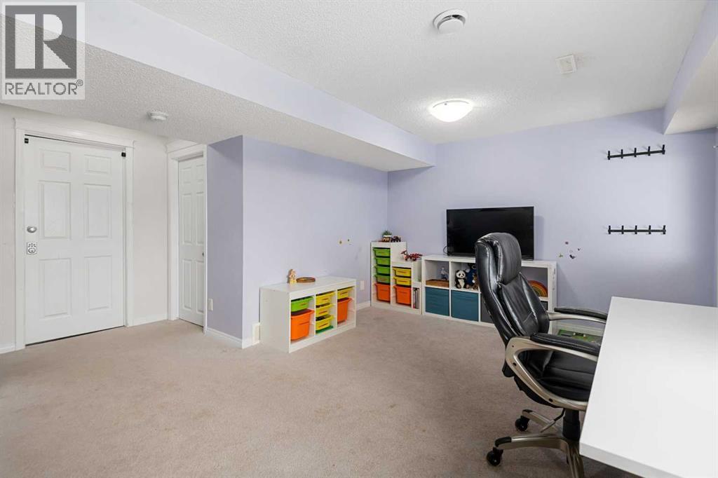 673 Hillcrest Road SW, Airdrie, Alberta  T4B 4C7 - Photo 28 - A2296509