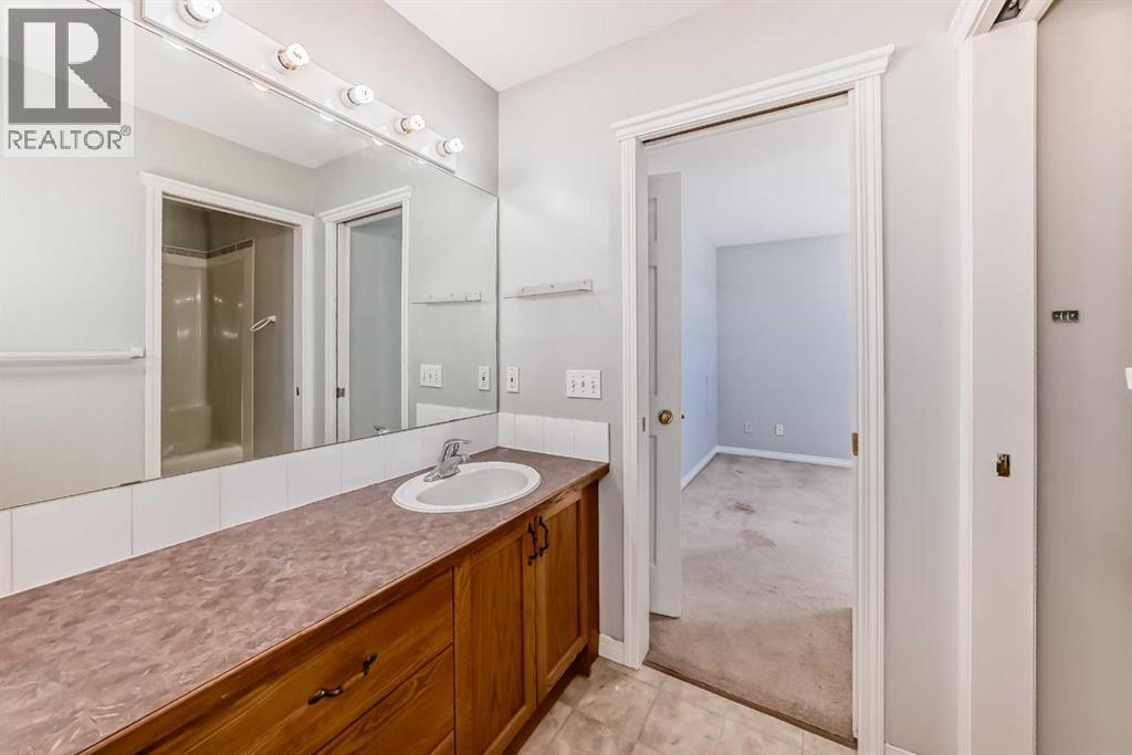 47 Silver Creek Boulevard Nw, Airdrie, Alberta  T4B 2P6 - Photo 18 - A2298960