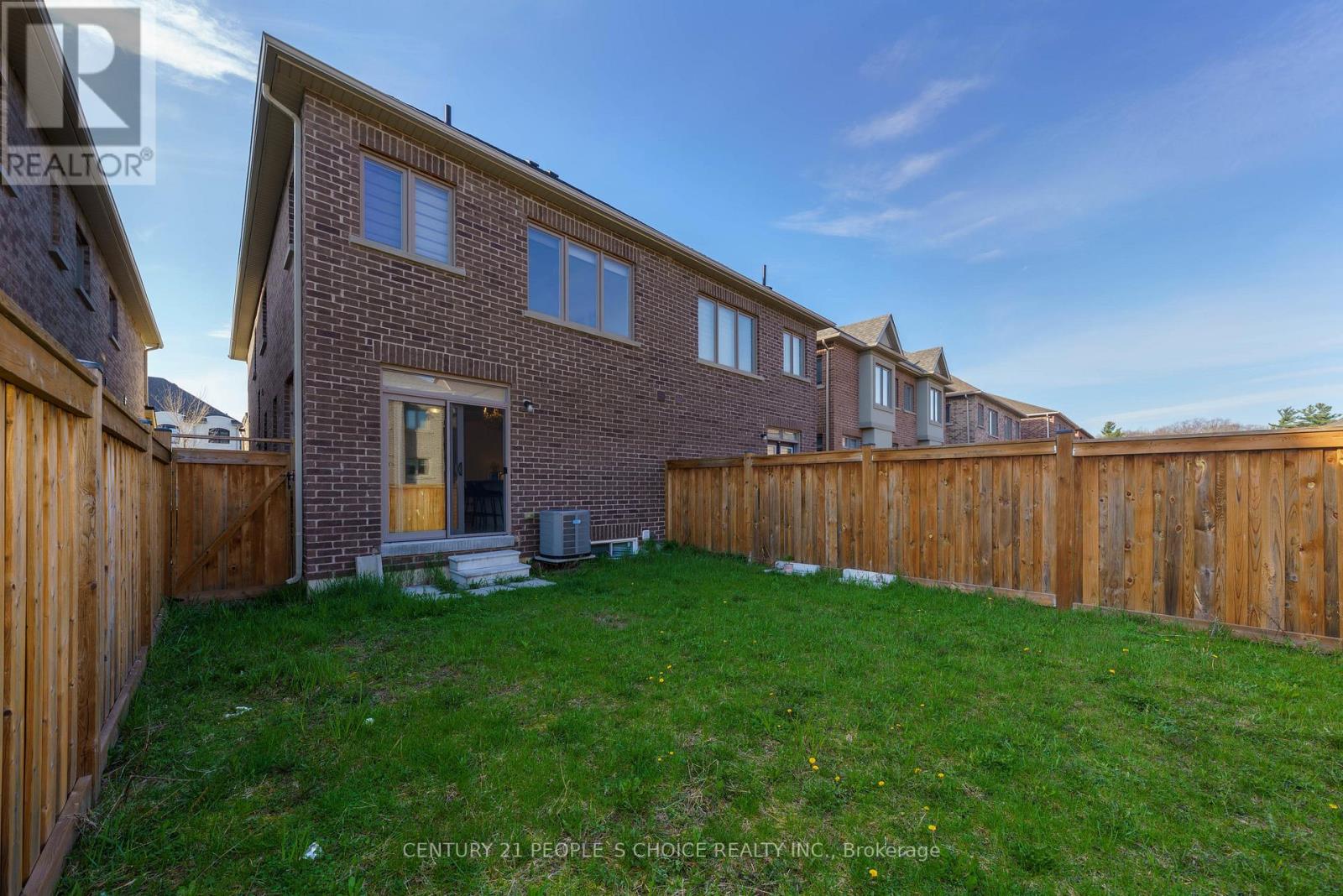 43 Quinton Ridge, Brampton, Ontario  L6Y 0E3 - Photo 6 - W13045432