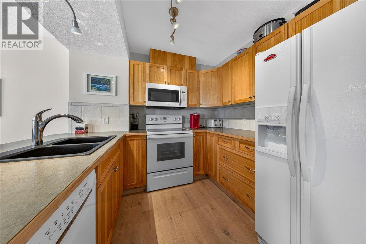 4904 Ridge Road Unit# 169, Radium Hot Springs, British Columbia  V0A 1M0 - Photo 6 - 10384865