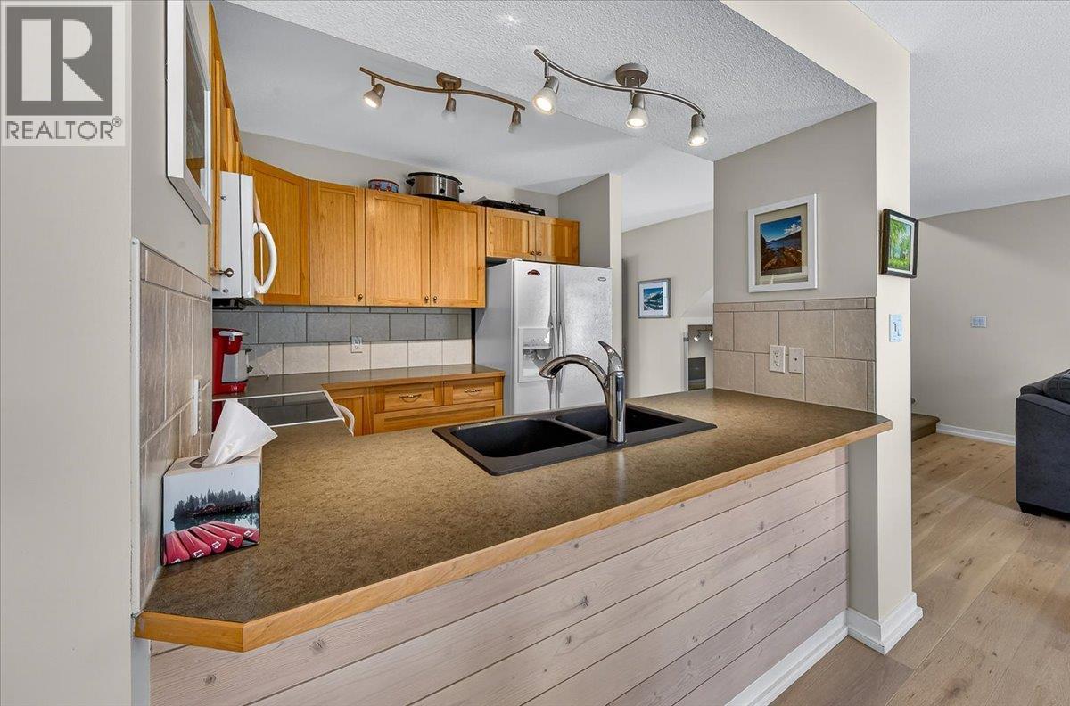 4904 Ridge Road Unit# 169, Radium Hot Springs, British Columbia  V0A 1M0 - Photo 8 - 10384865