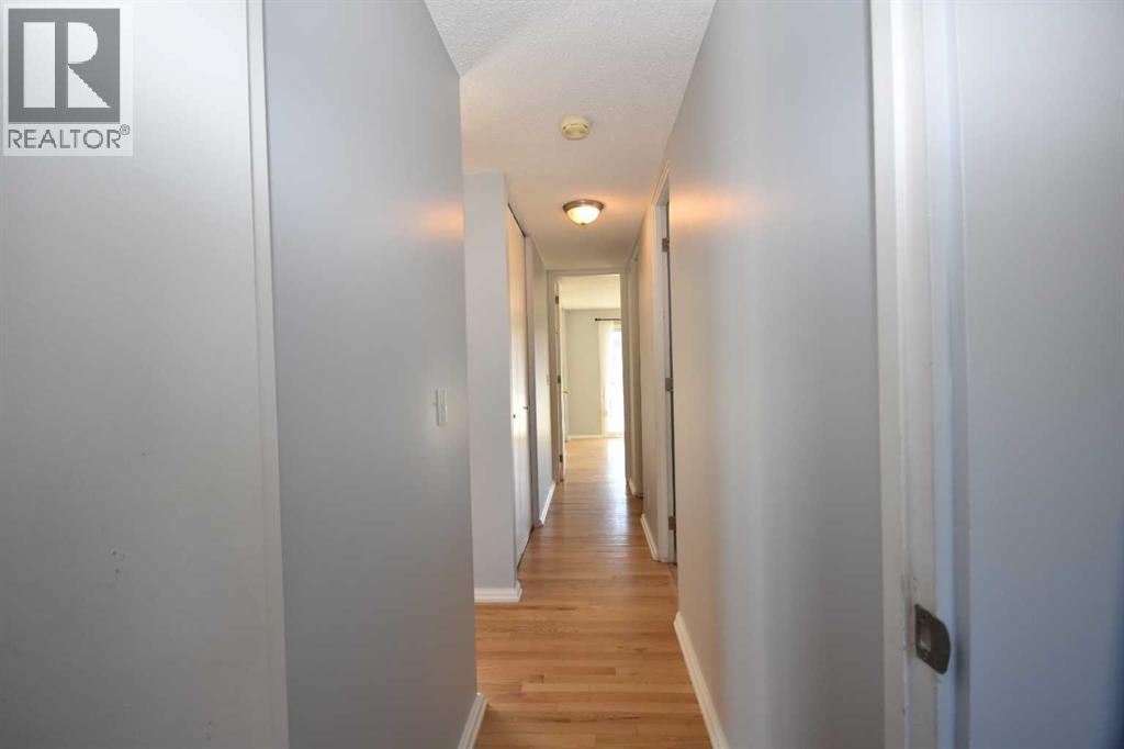 2604 106 Avenue Sw, Calgary, Alberta  T2W 2J1 - Photo 17 - A2304909