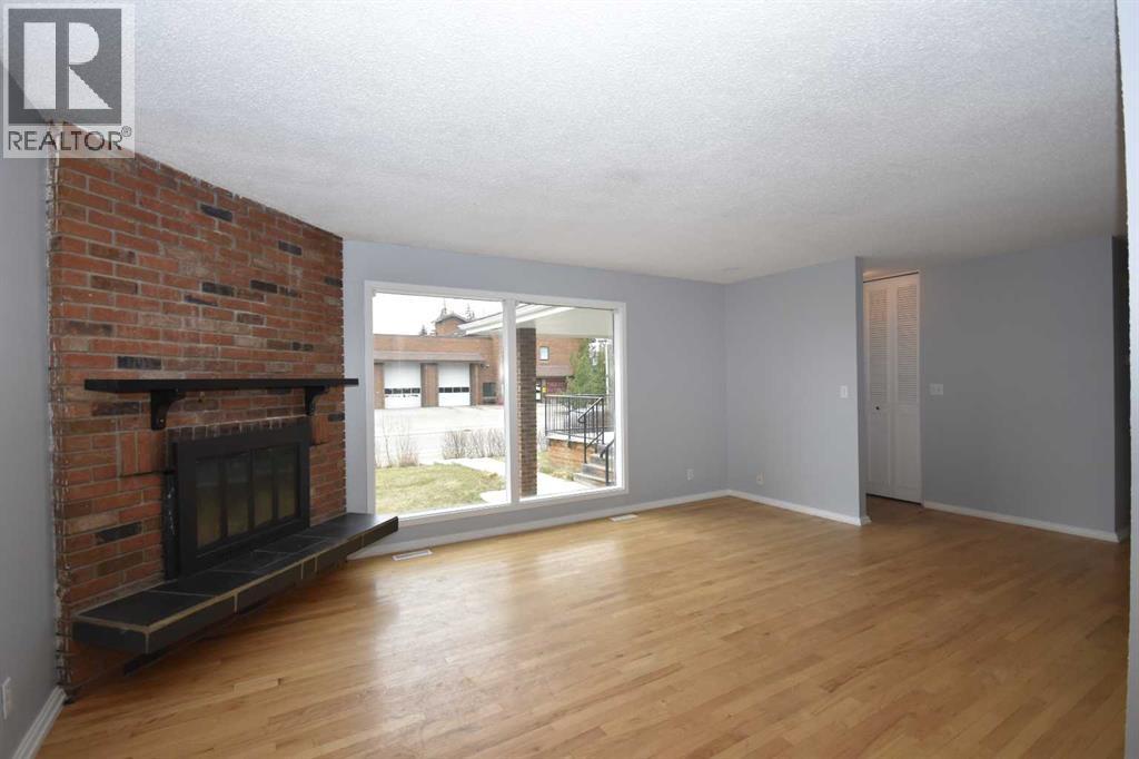 2604 106 Avenue Sw, Calgary, Alberta  T2W 2J1 - Photo 6 - A2304909