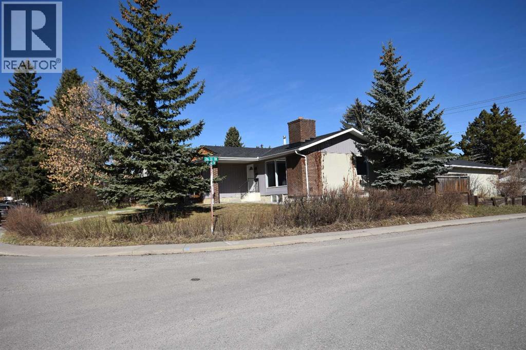 2604 106 Avenue Sw, Calgary, Alberta  T2W 2J1 - Photo 2 - A2304909