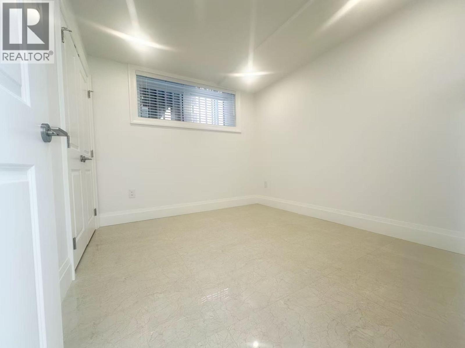 W 45th Ave, Vancouver, British Columbia  V5Y 2W1 - Photo 7 - R3115840