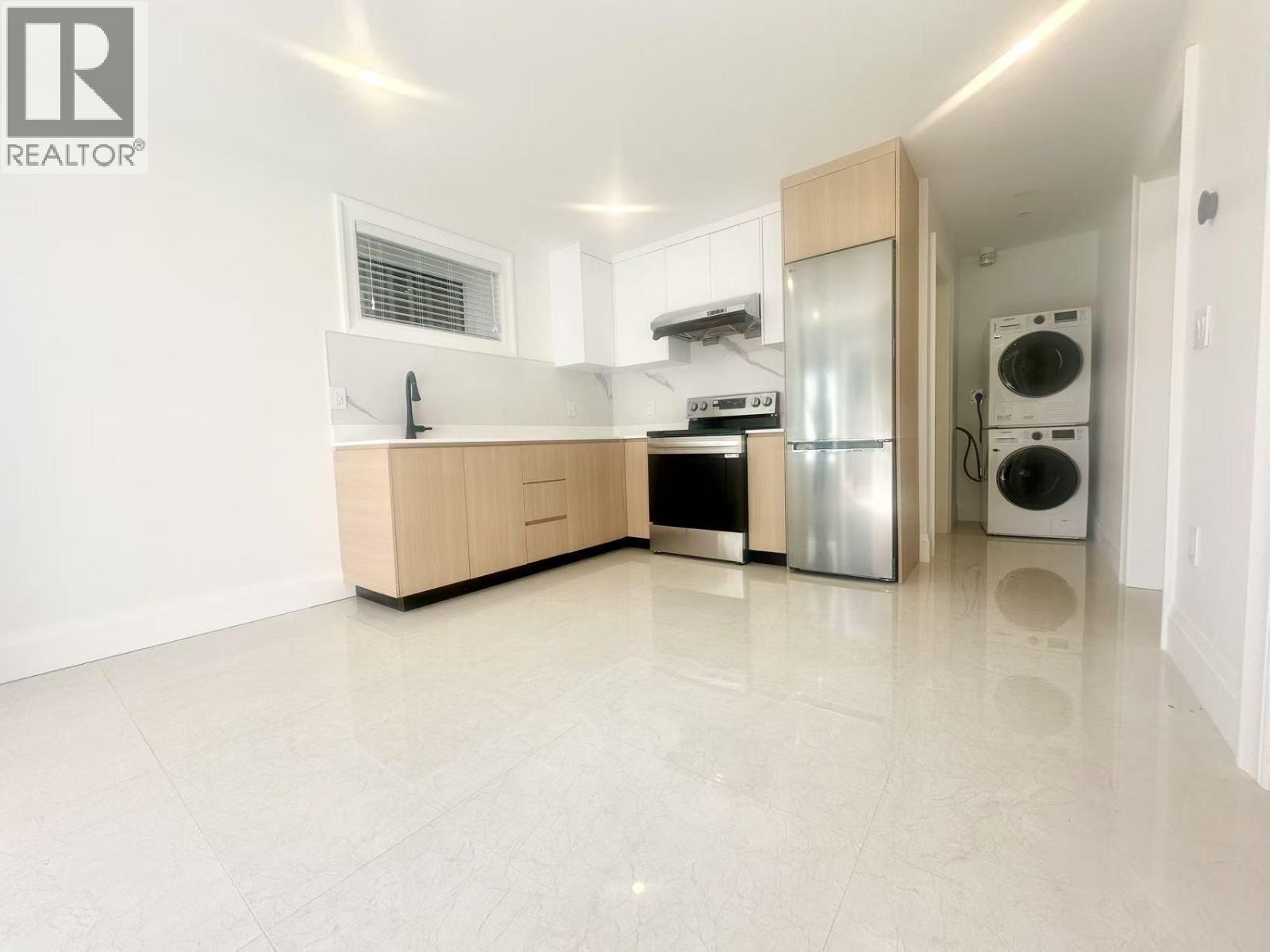 W 45th Ave, Vancouver, British Columbia  V5Y 2W1 - Photo 8 - R3115840