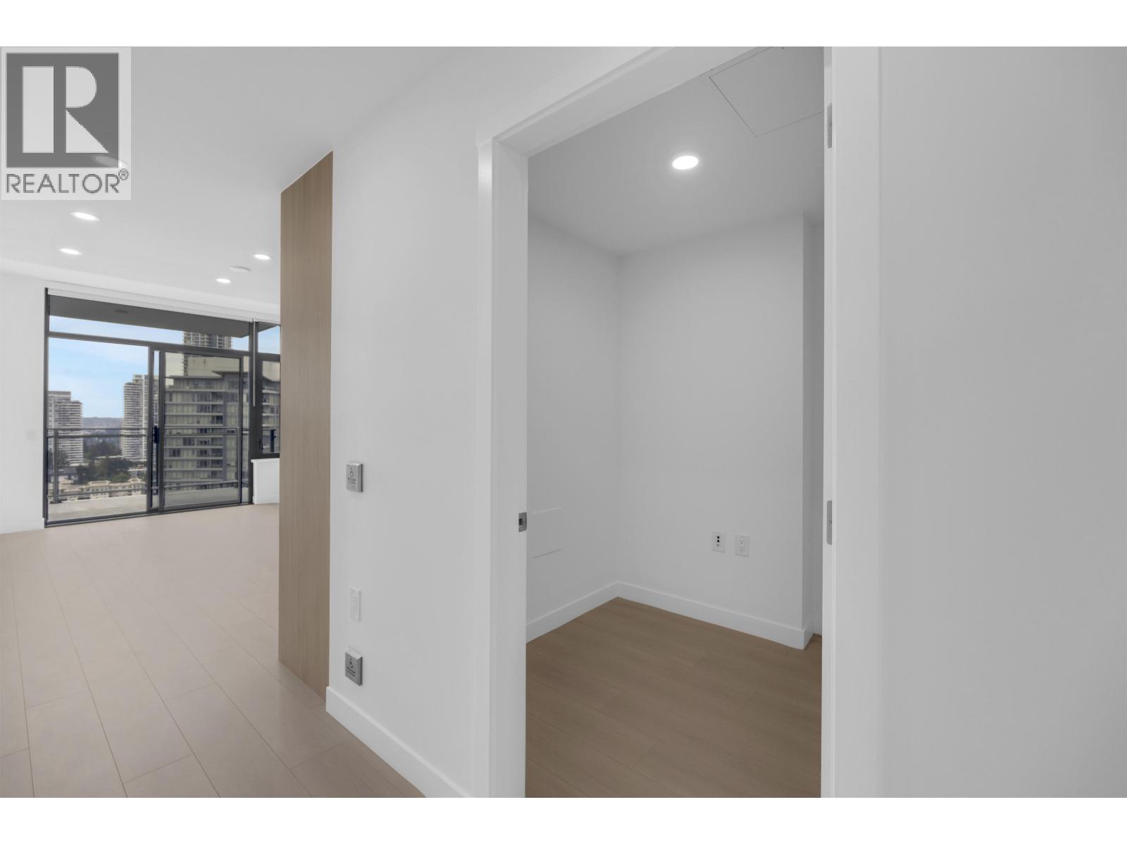 1401 626 Claremont Street, Coquitlam, British Columbia  V3J 0T1 - Photo 19 - R3115841