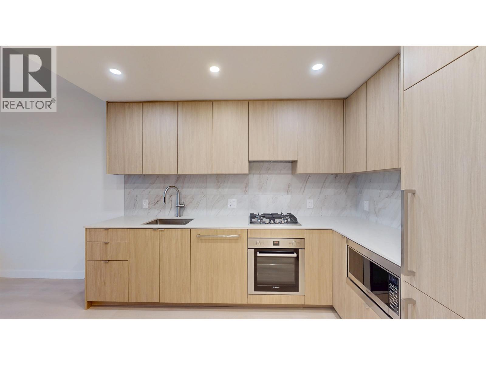 1401 626 Claremont Street, Coquitlam, British Columbia  V3J 0T1 - Photo 5 - R3115841