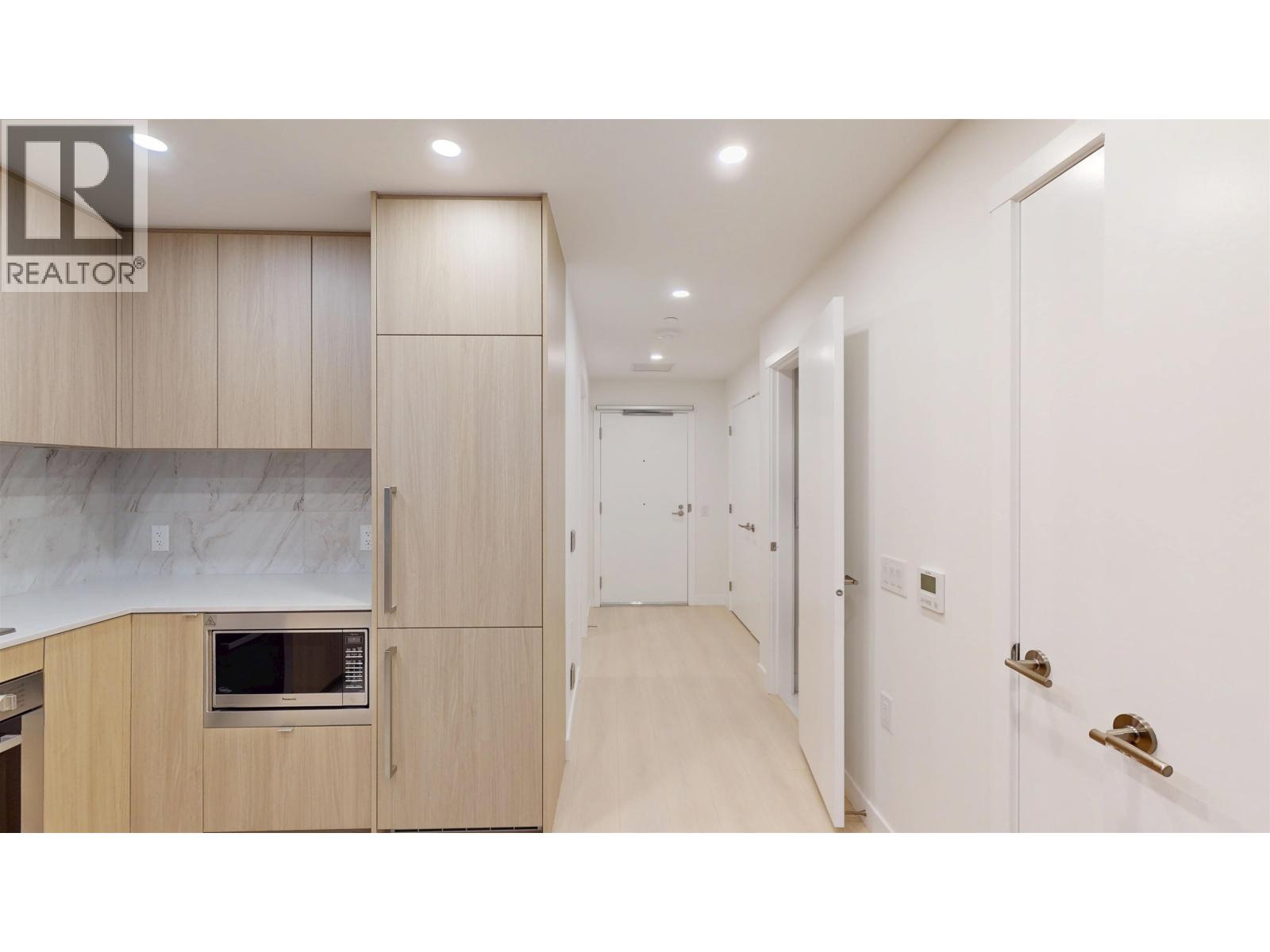 1401 626 Claremont Street, Coquitlam, British Columbia  V3J 0T1 - Photo 8 - R3115841