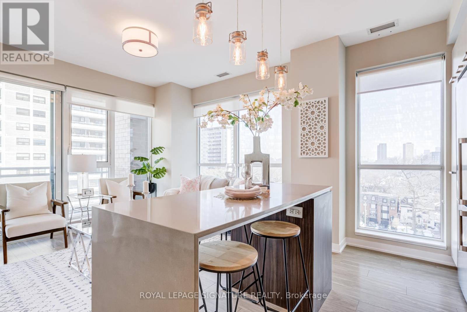 836 - 1830 Bloor Street W, Toronto, Ontario  M6P 0A2 - Photo 10 - W13041152