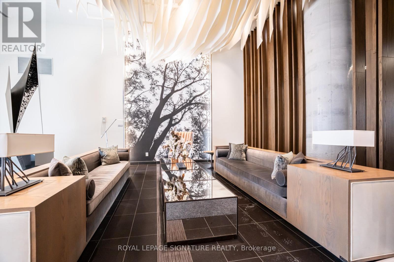 836 - 1830 BLOOR STREET W, Toronto, Ontario