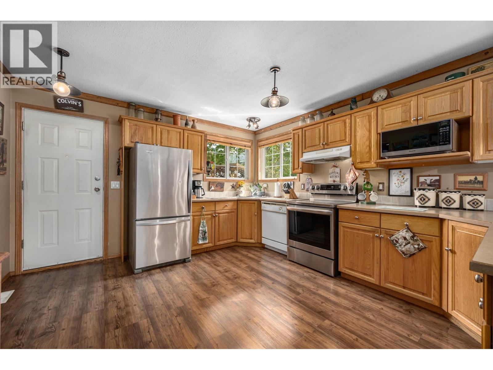 2225 Hazelhurst Road, Merritt, British Columbia  V1K 1N7 - Photo 18 - 10372455