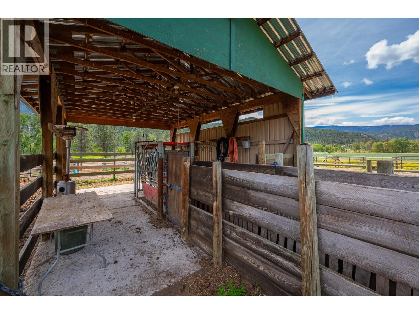 2225 Hazelhurst Road, Merritt, British Columbia  V1K 1N7 - Photo 54 - 10372455