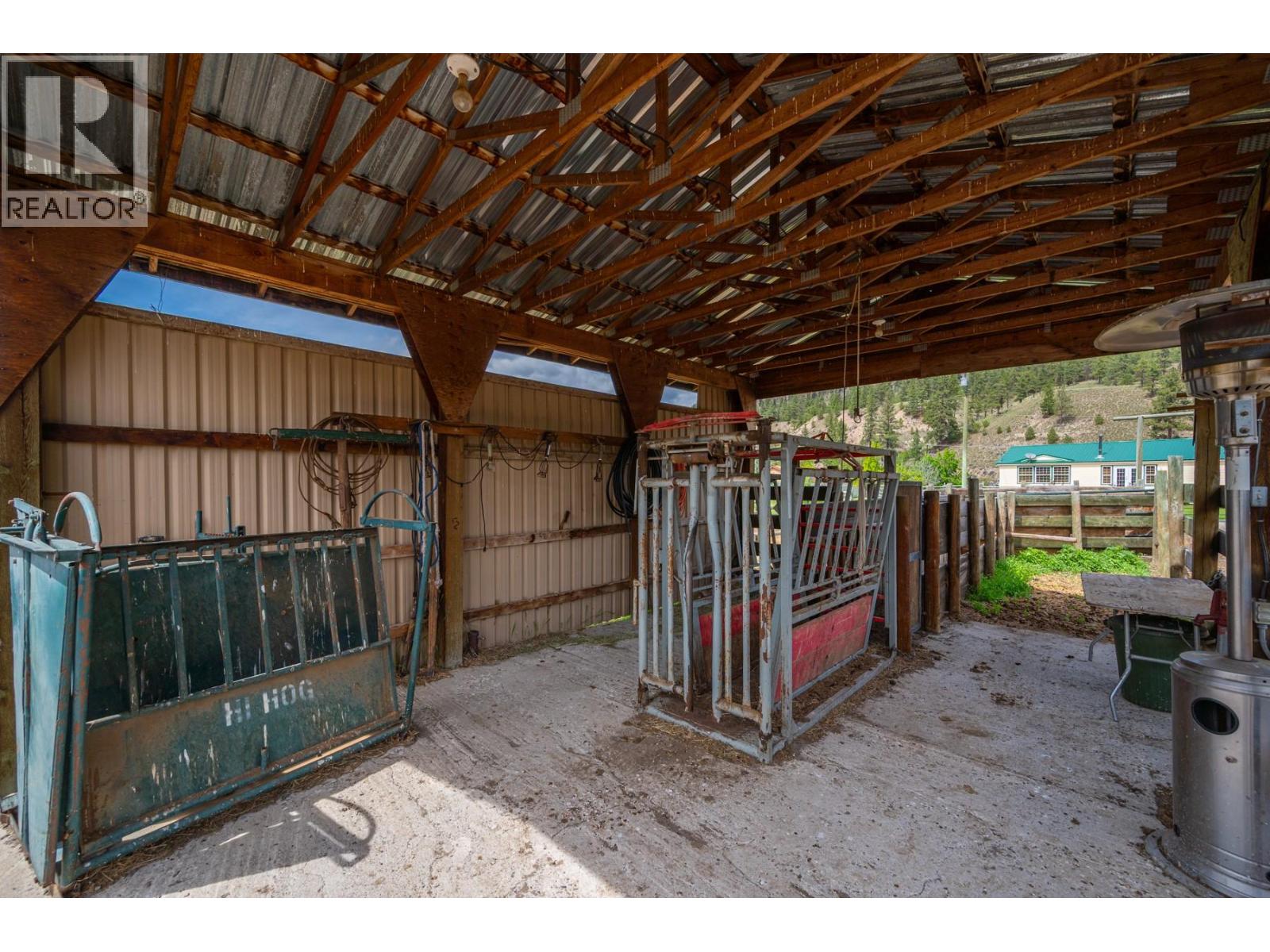 2225 Hazelhurst Road, Merritt, British Columbia  V1K 1N7 - Photo 55 - 10372455