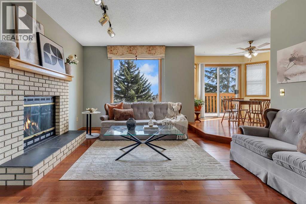 2856 Signal Hill Heights Sw, Calgary, Alberta  T3H 2M6 - Photo 7 - A2302336