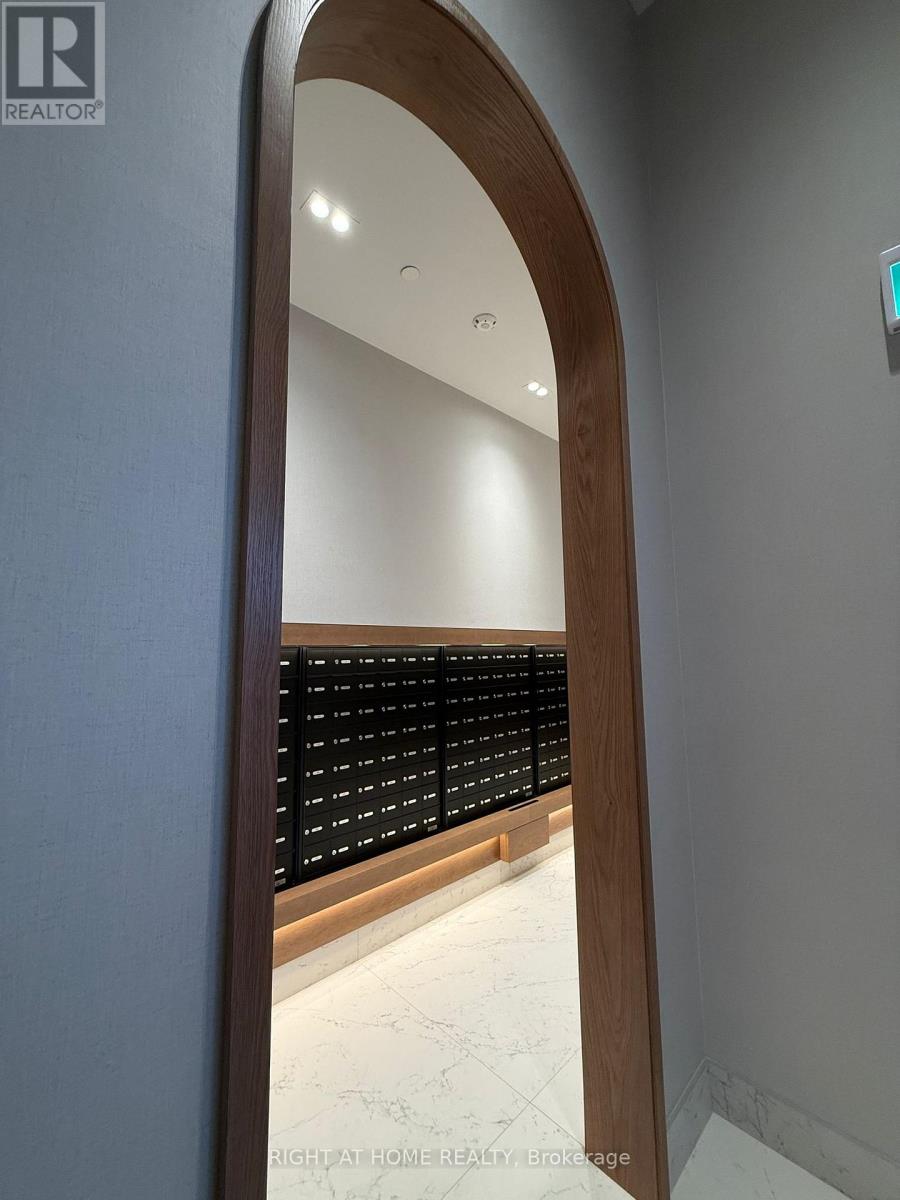 721 - 1245 Dupont Street, Toronto (Dovercourt-Wallace Emerson-Junction), Ontario  M6H 0G5 - Photo 5 - W13045440