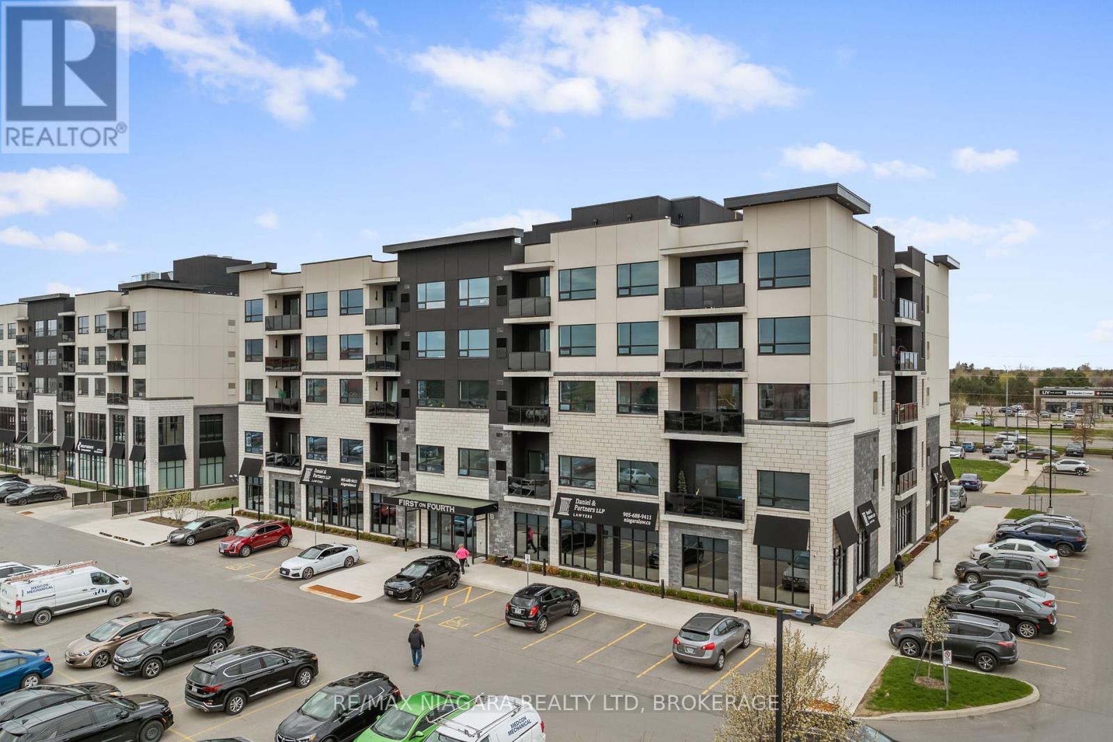 202 - 300B FOURTH AVENUE, St. Catharines, Ontario