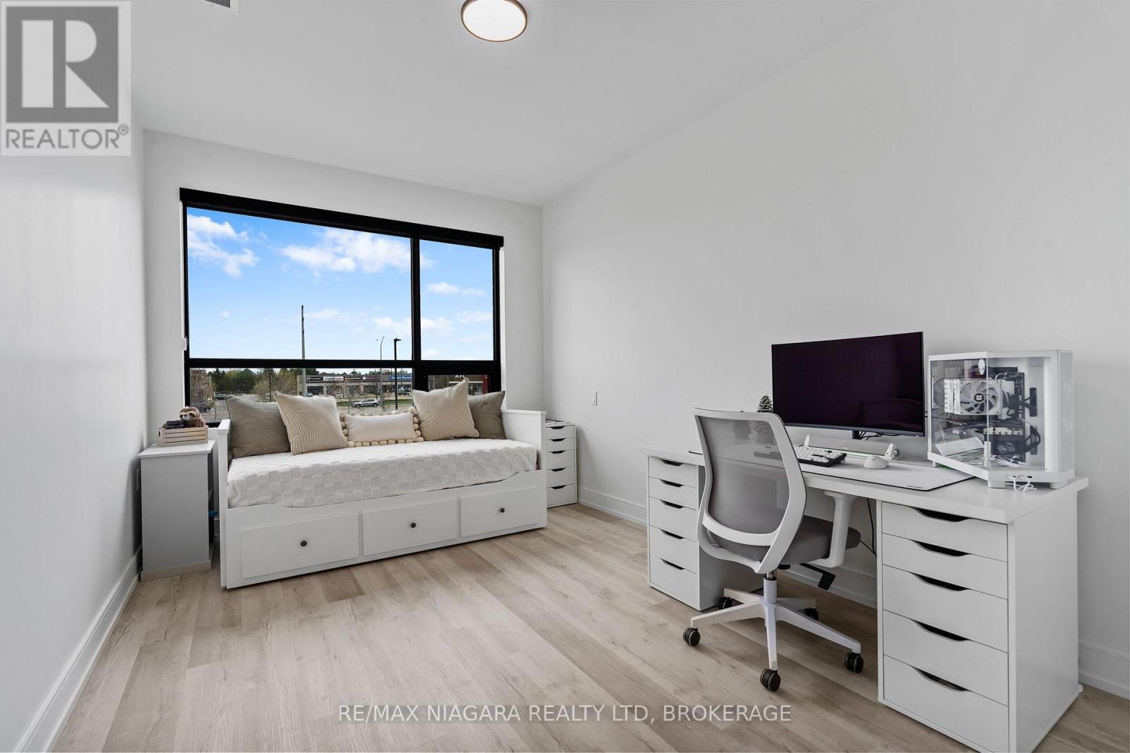 202 - 300b Fourth Avenue, St. Catharines, Ontario  L2S 0E6 - Photo 21 - X13045448