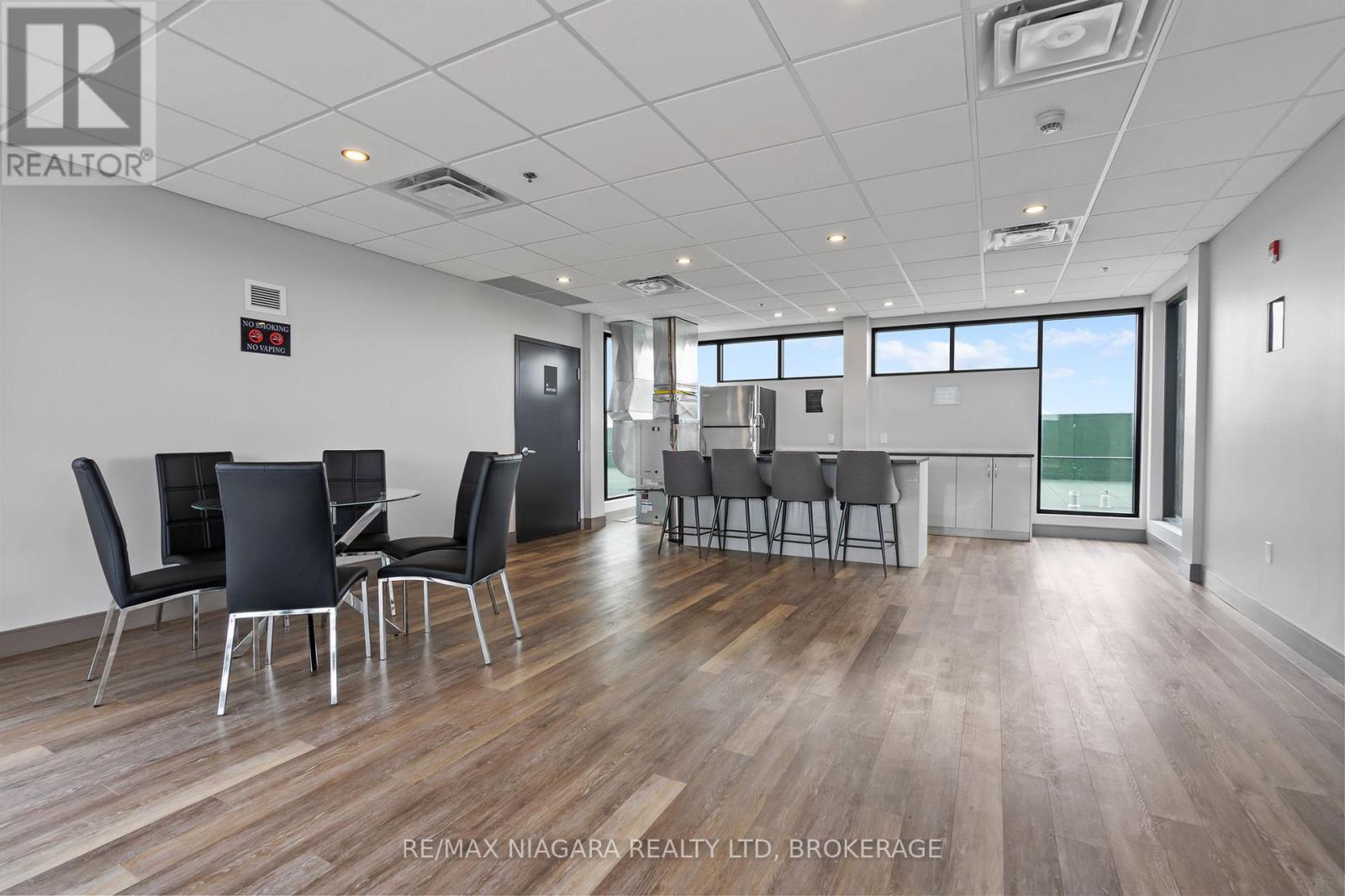 202 - 300b Fourth Avenue, St. Catharines, Ontario  L2S 0E6 - Photo 25 - X13045448