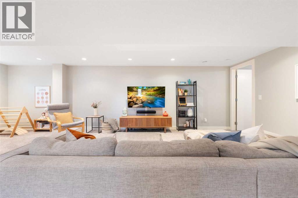 1412 89 Avenue Sw, Calgary, Alberta  T2V 0W8 - Photo 27 - A2301481