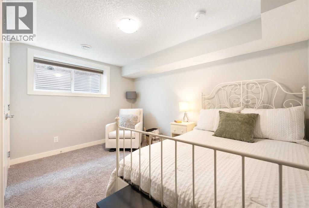 1412 89 Avenue Sw, Calgary, Alberta  T2V 0W8 - Photo 32 - A2301481