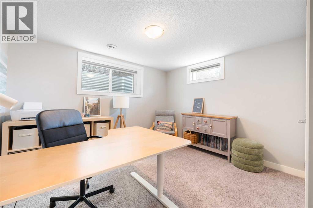 1412 89 Avenue Sw, Calgary, Alberta  T2V 0W8 - Photo 29 - A2301481