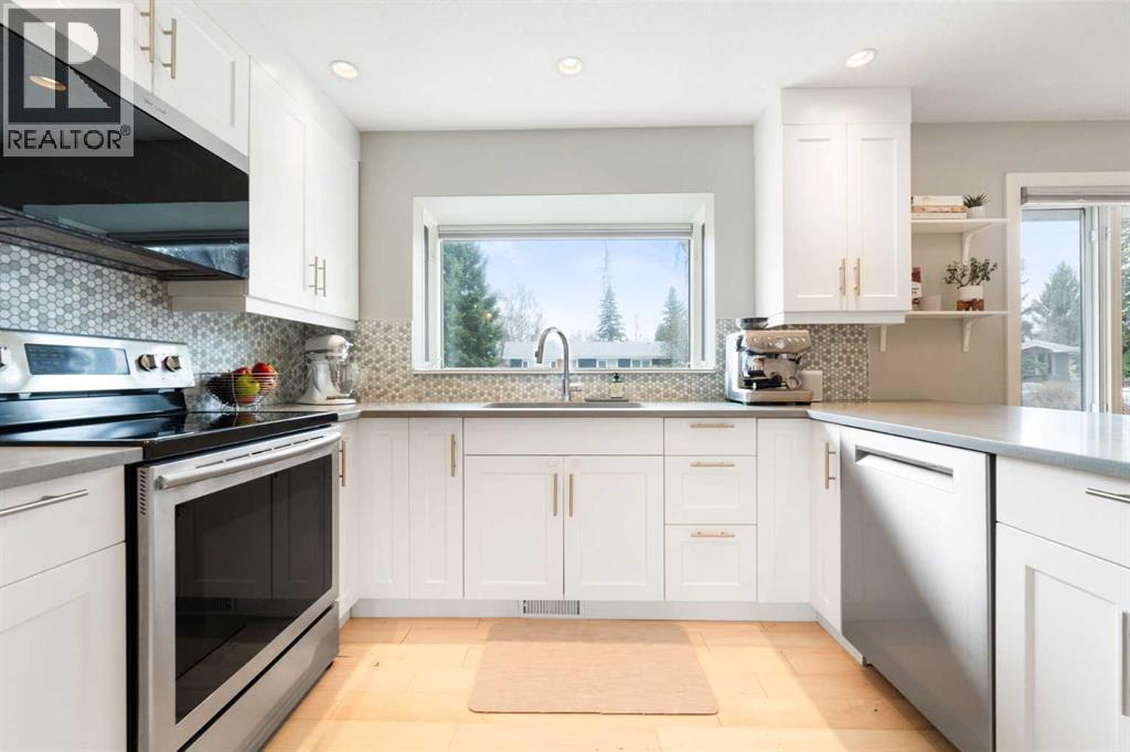 1412 89 Avenue Sw, Calgary, Alberta  T2V 0W8 - Photo 12 - A2301481