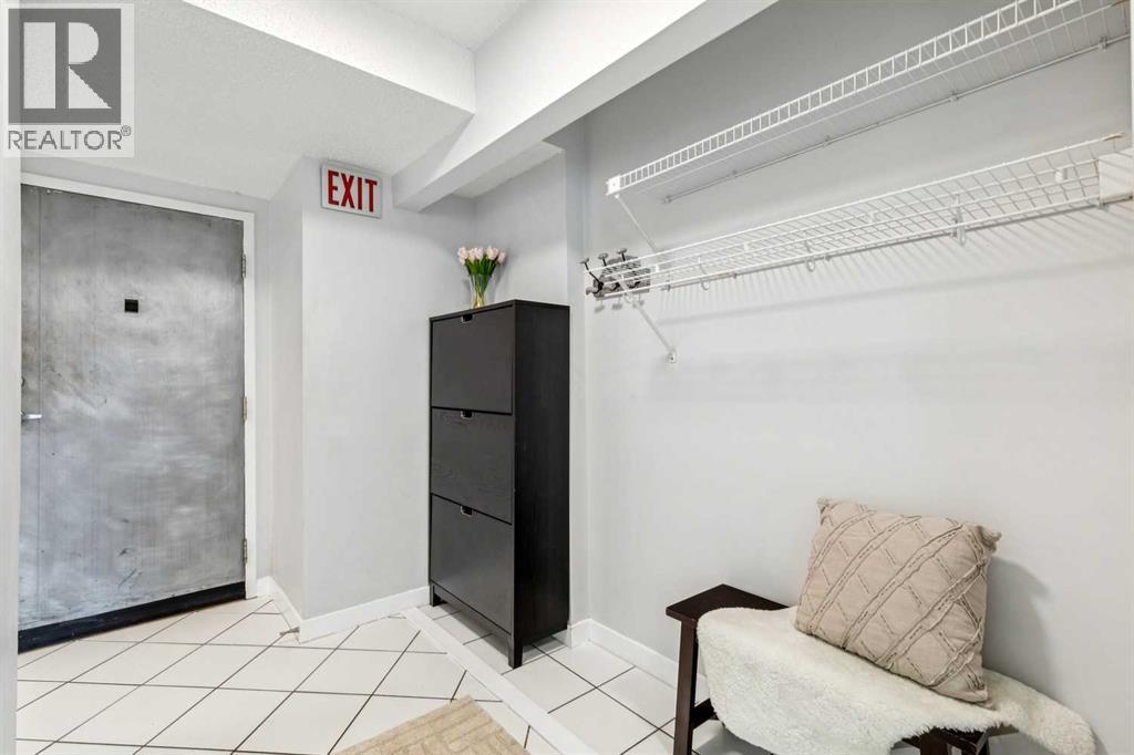 101, 511 56 Avenue SW, Calgary, Alberta  T2V 0G6 - Photo 3 - A2303486