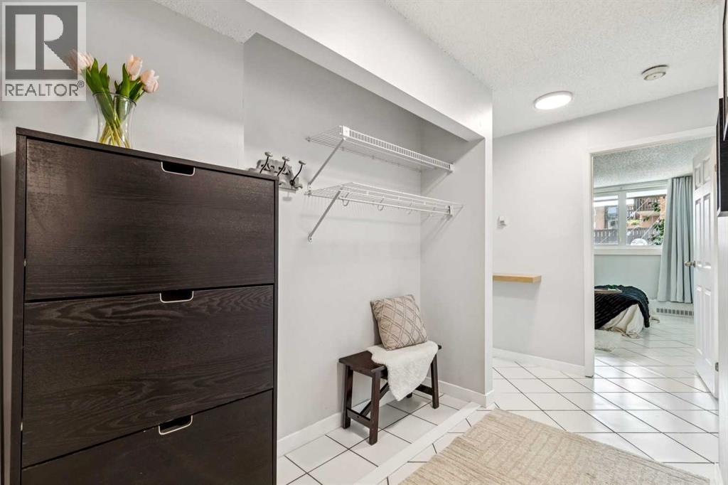 101, 511 56 Avenue SW, Calgary, Alberta  T2V 0G6 - Photo 2 - A2303486