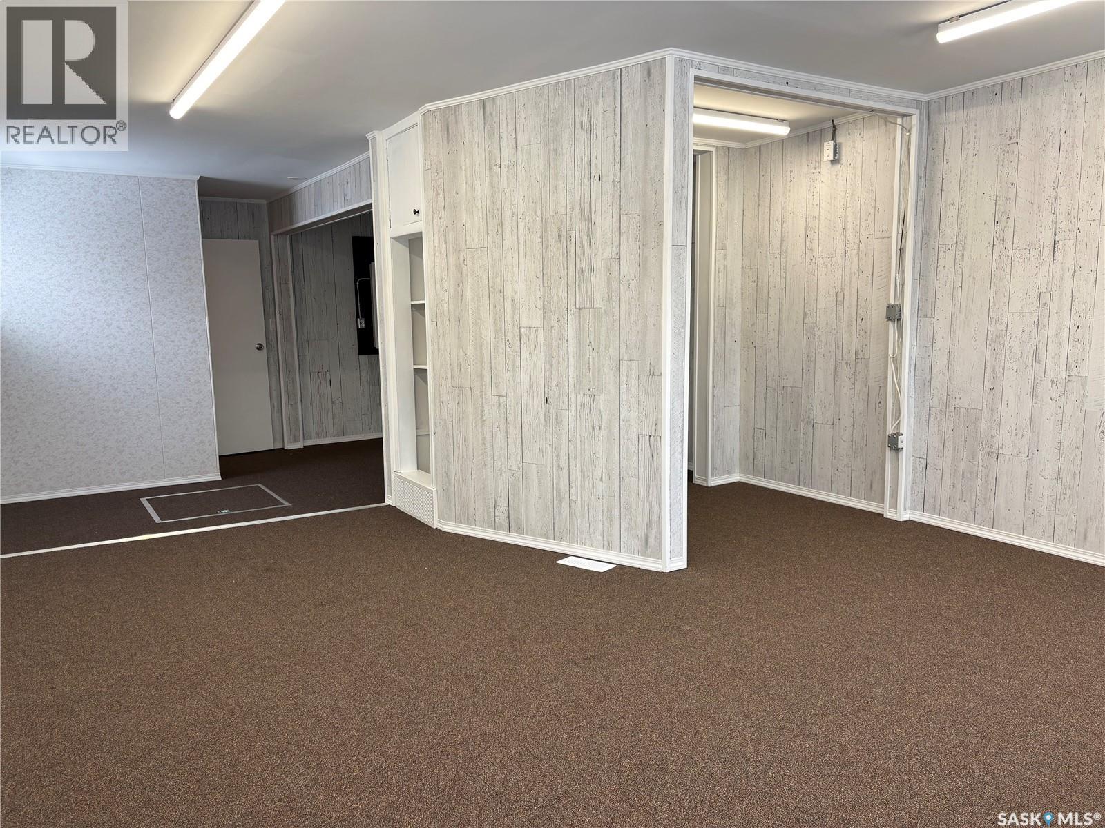 236 8th Street, Humboldt, Saskatchewan  S0K 2A0 - Photo 3 - SK033970