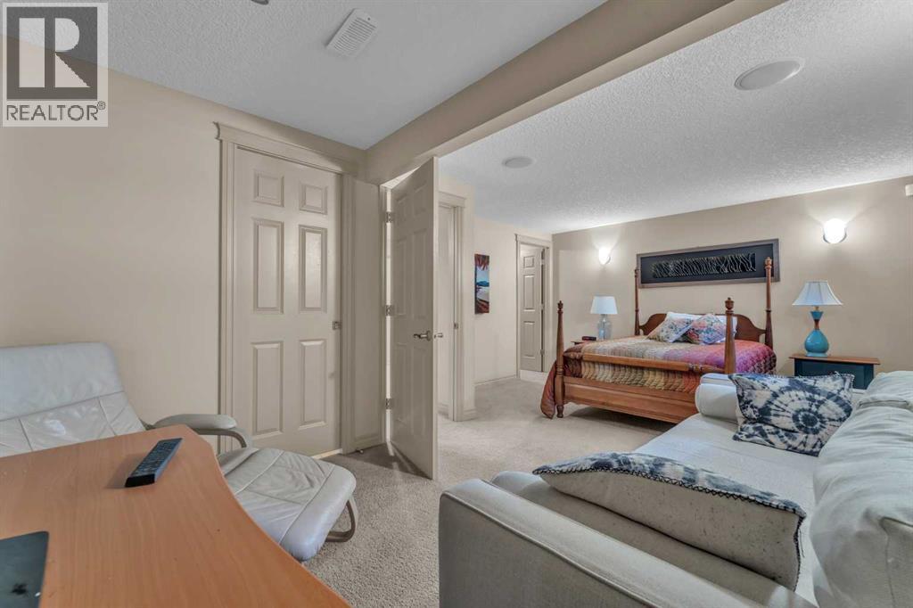 183 Westview Drive SW, Calgary, Alberta  T3C 2S3 - Photo 34 - A2303775