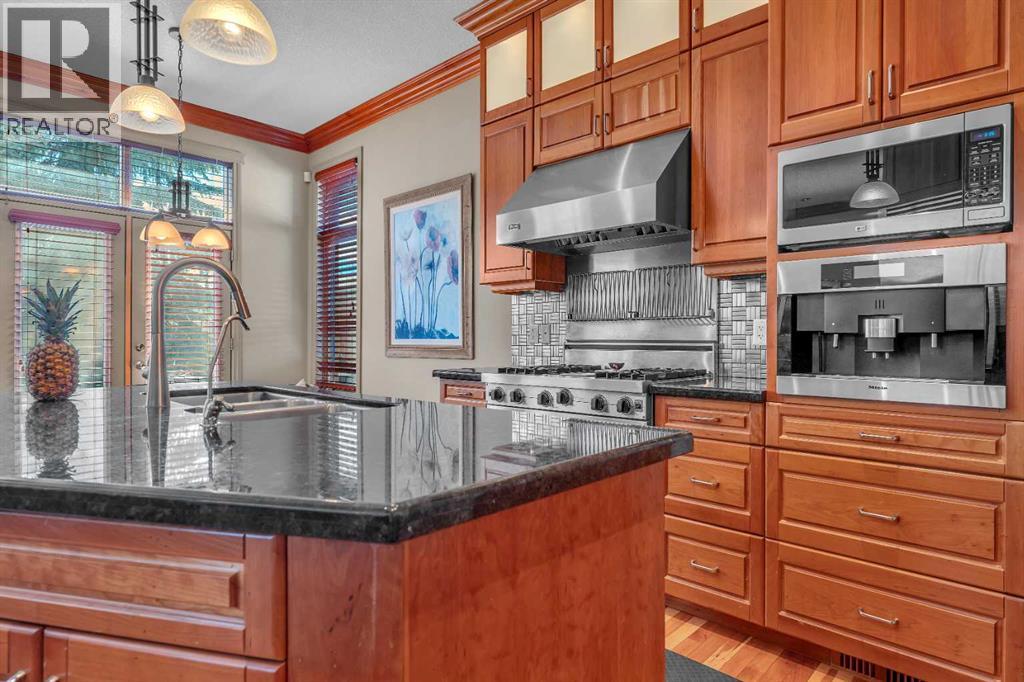 183 Westview Drive SW, Calgary, Alberta  T3C 2S3 - Photo 15 - A2303775