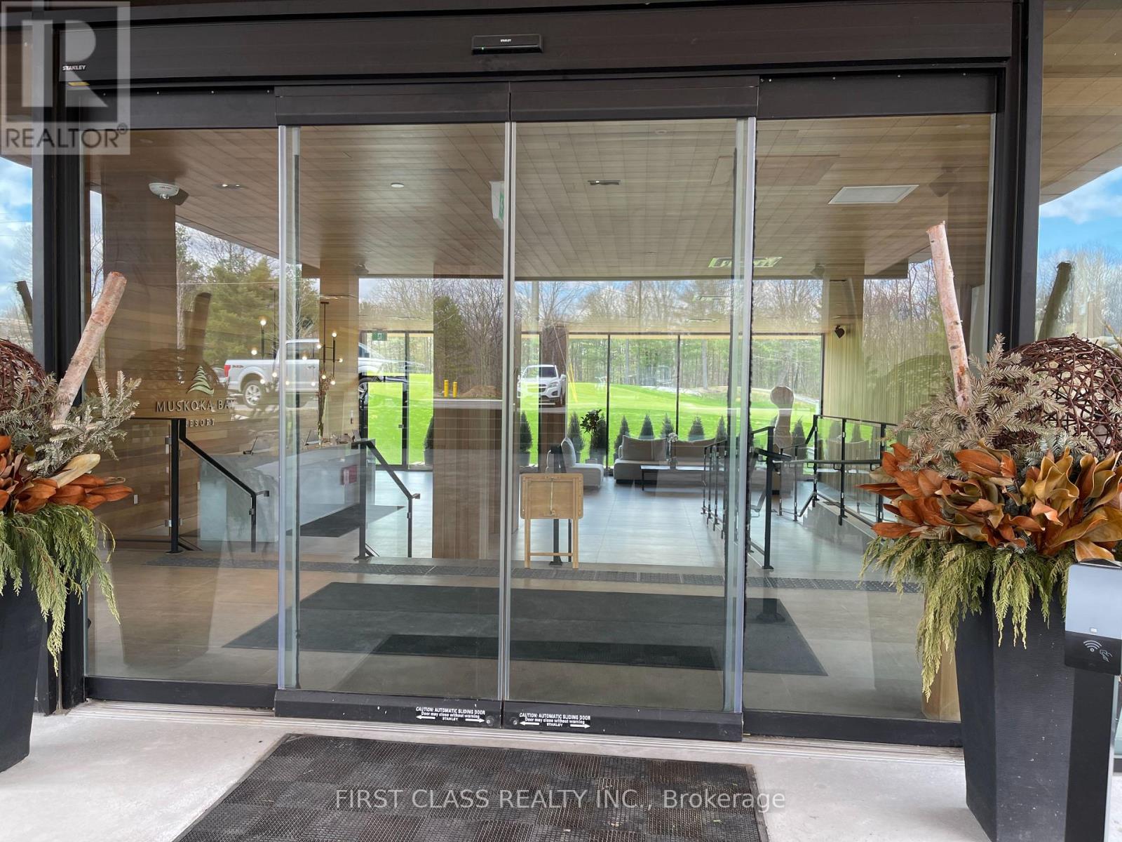 306 - 120 Carrick Trail, Gravenhurst, Ontario  P1P 0A1 - Photo 2 - X13045452