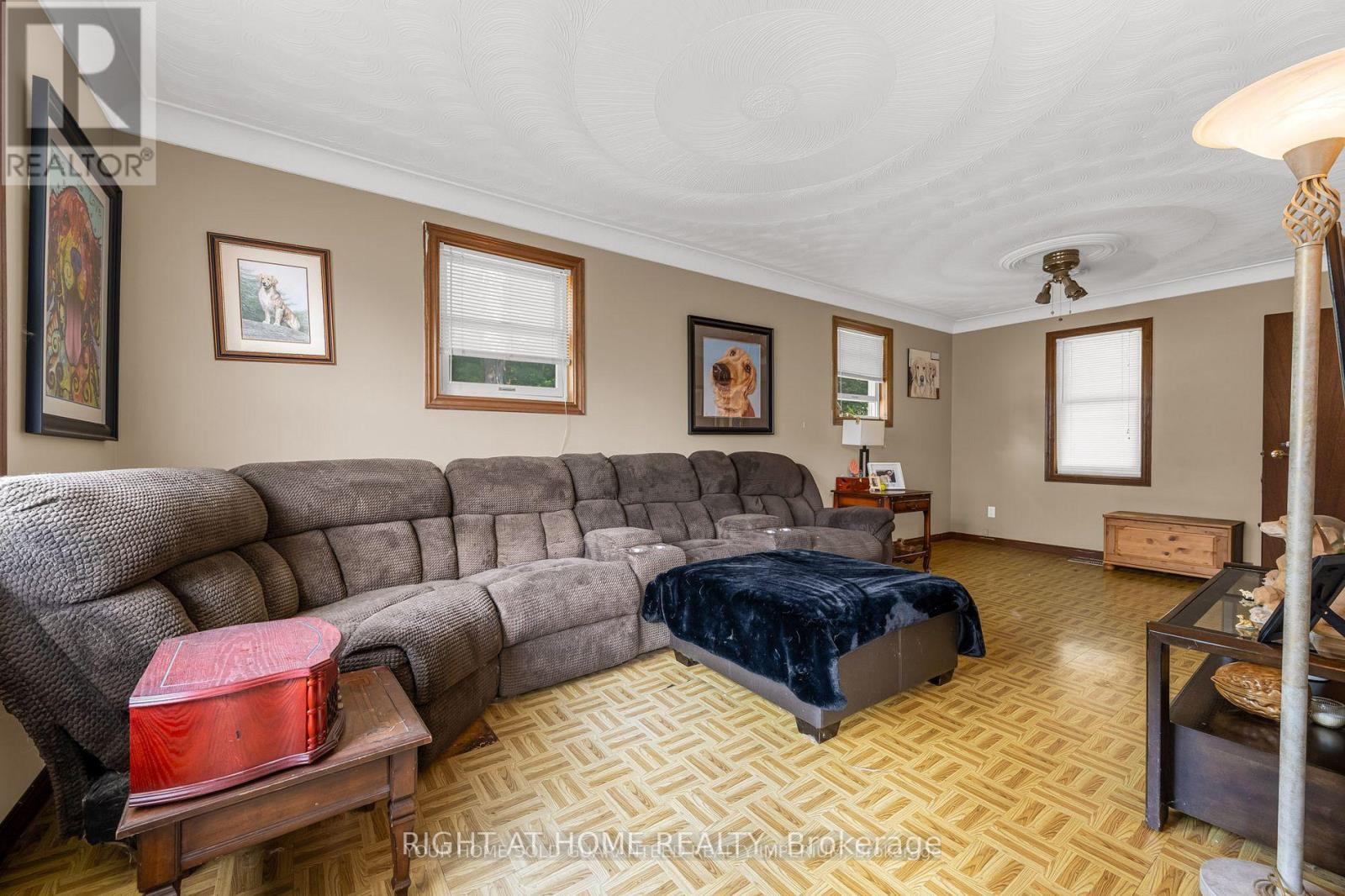 333 Limeridge Road E, Hamilton, Ontario  L9A 2S8 - Photo 4 - X13045460
