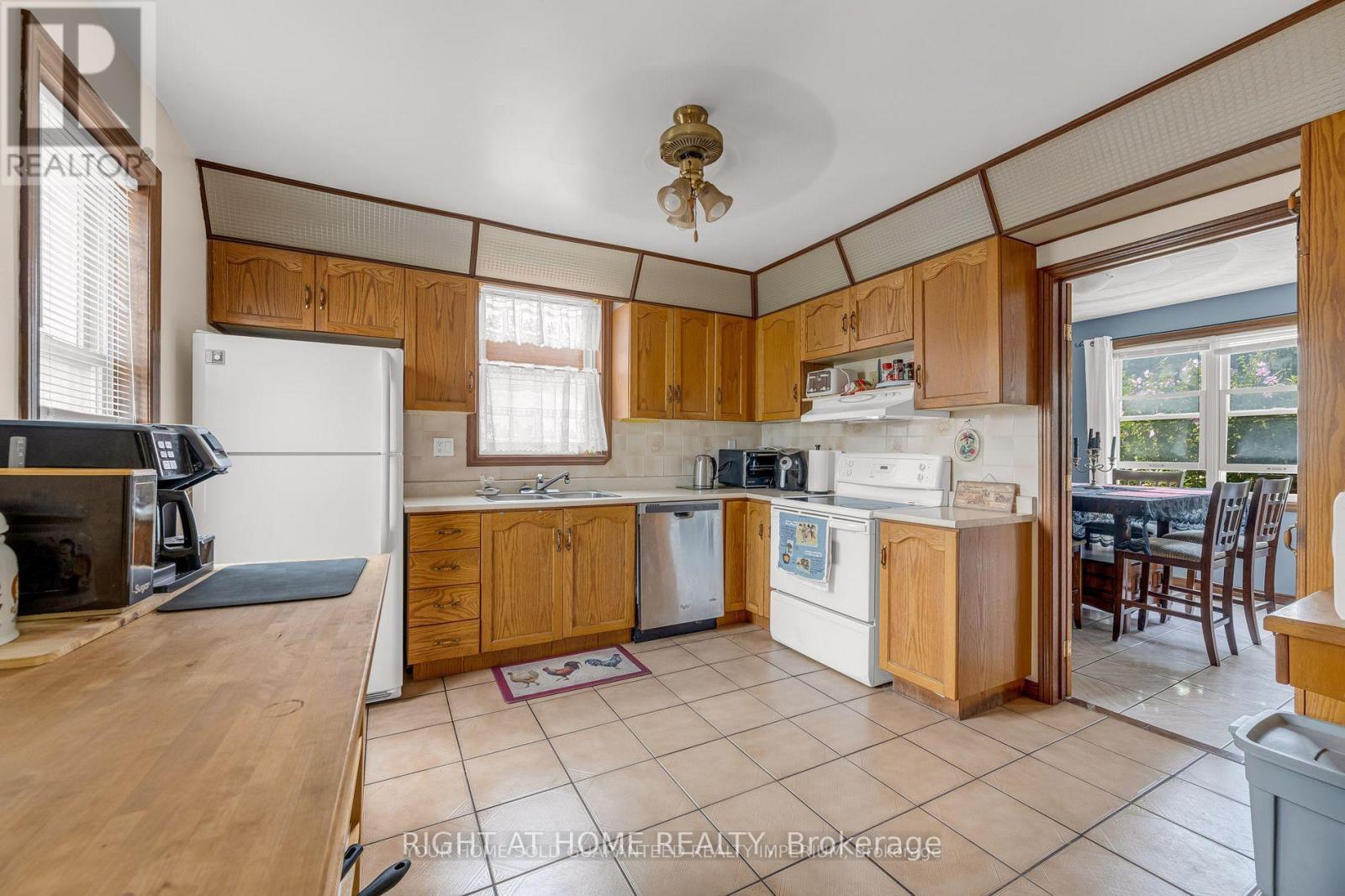 333 Limeridge Road E, Hamilton, Ontario  L9A 2S8 - Photo 5 - X13045460