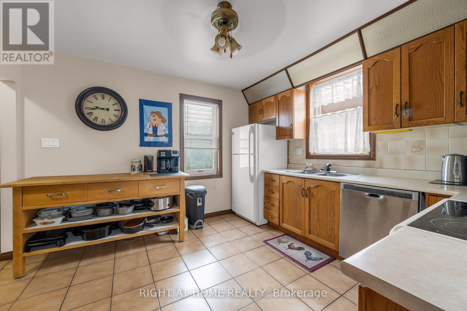 333 Limeridge Road E, Hamilton, Ontario  L9A 2S8 - Photo 6 - X13045460