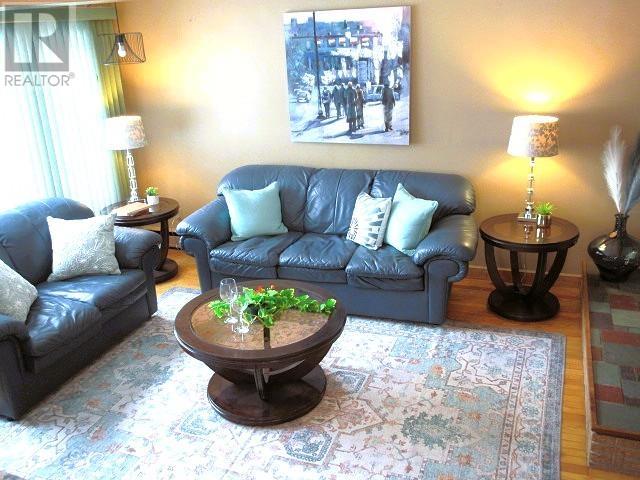 45 Promenade Dr, Sault Ste. Marie, Ontario  P6B 5J5 - Photo 3 - SM260620