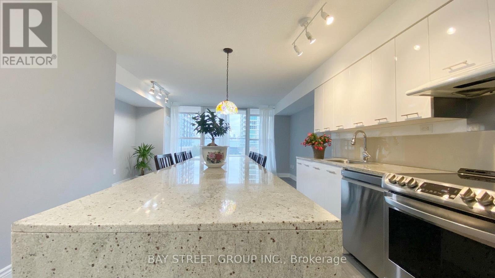 309 - 33 Singer Court, Toronto (Bayview Village), Ontario  M2K 0B4 - Photo 4 - C13045466