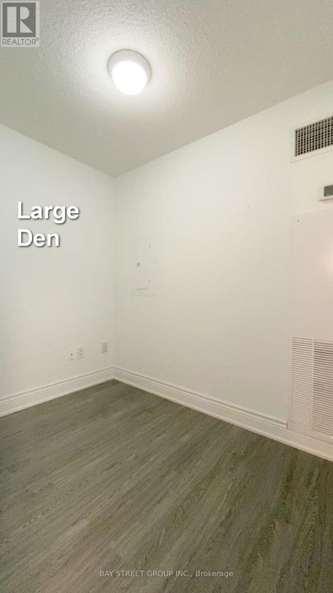 309 - 33 Singer Court, Toronto (Bayview Village), Ontario  M2K 0B4 - Photo 9 - C13045466