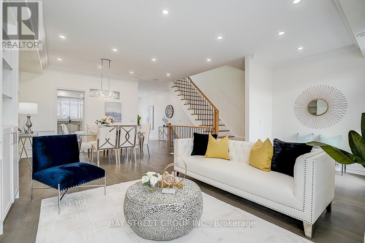 74 Village Parkway N, Markham (Unionville), Ontario  L3R 4Z7 - Photo 12 - N13045478