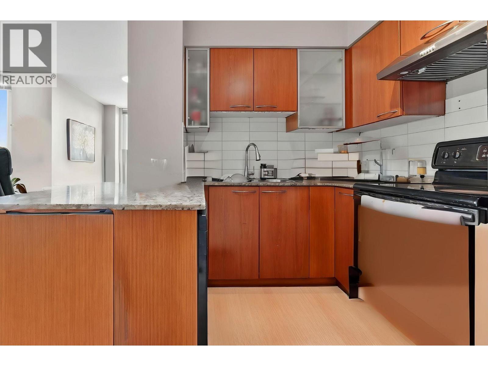 609 4028 Knight Street, Vancouver, British Columbia  V5N 3M2 - Photo 3 - R3101192