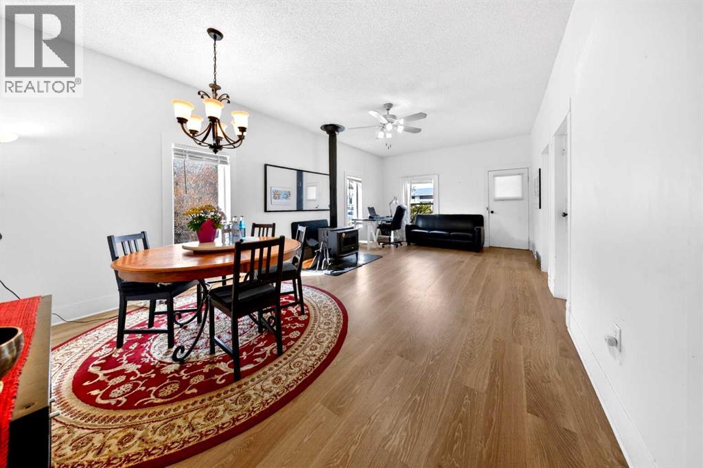 313 5 Street, Irricana, Alberta  T0M 1B0 - Photo 11 - A2303827