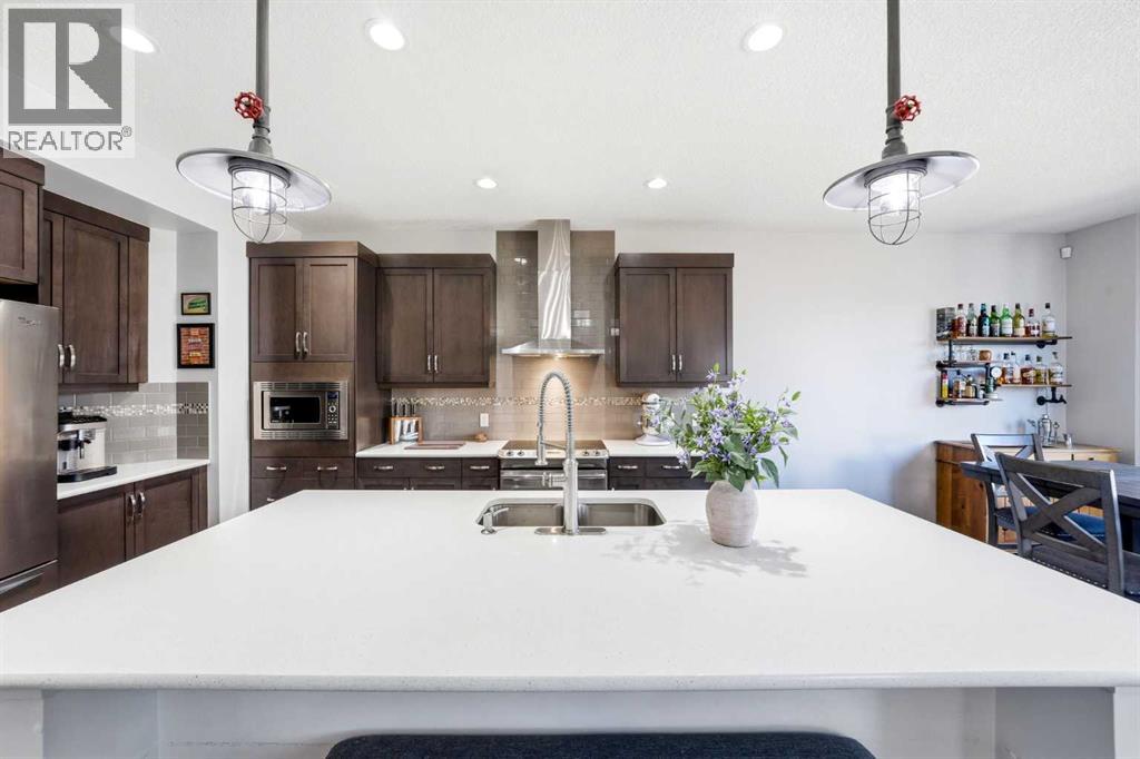 312 Sunset View, Cochrane, Alberta  T4C 0N6 - Photo 11 - A2303836