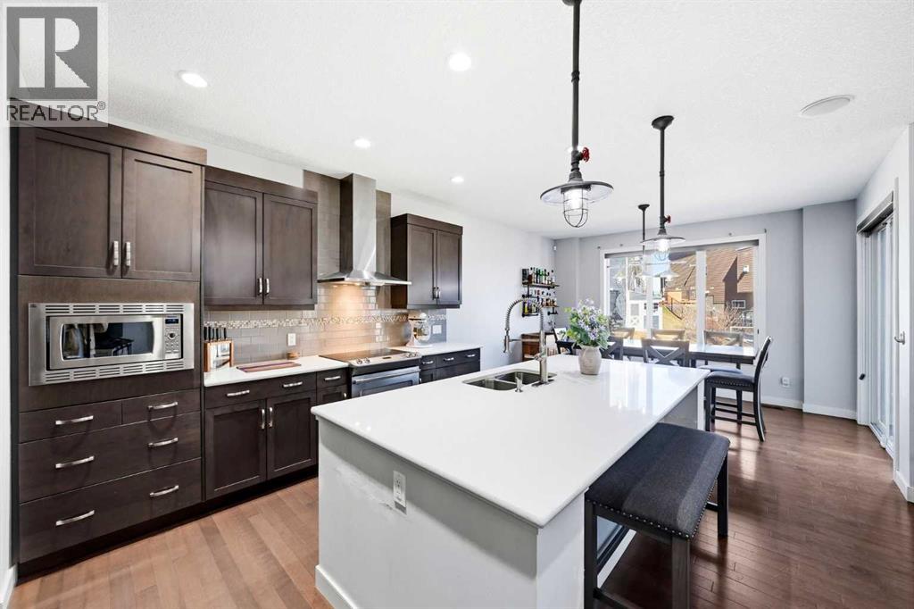 312 Sunset View, Cochrane, Alberta  T4C 0N6 - Photo 5 - A2303836