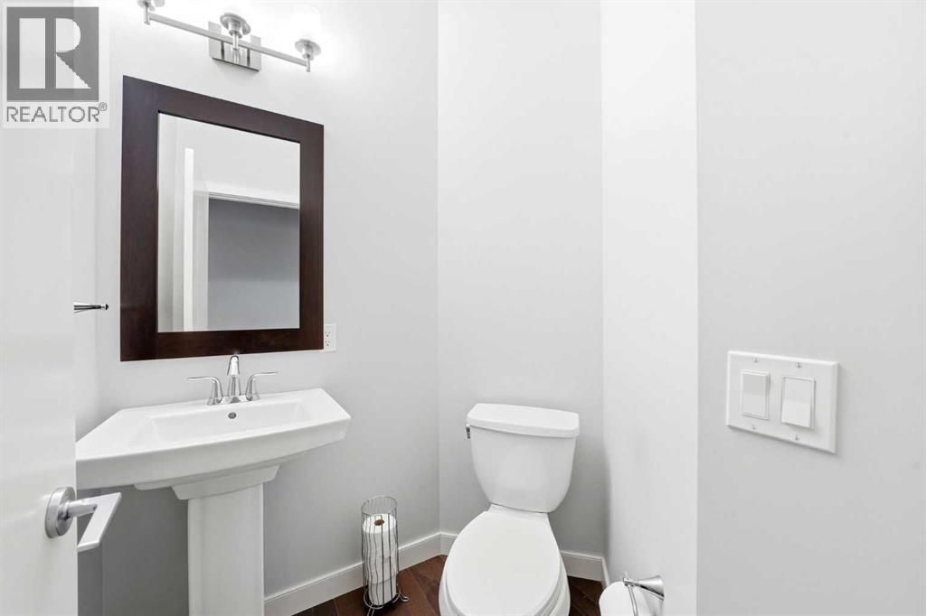 312 Sunset View, Cochrane, Alberta  T4C 0N6 - Photo 23 - A2303836