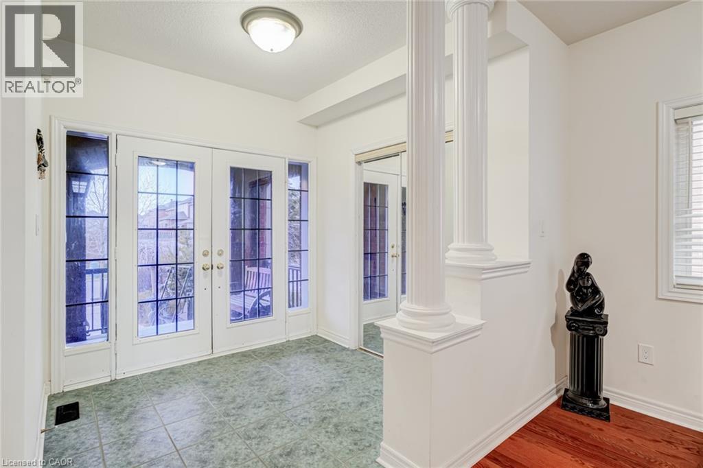 37 Denim Drive, Brampton, Ontario  L6P 2R3 - Photo 4 - 40823083