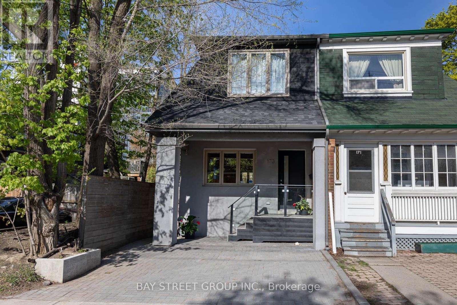173 DUPLEX AVENUE, Toronto, Ontario