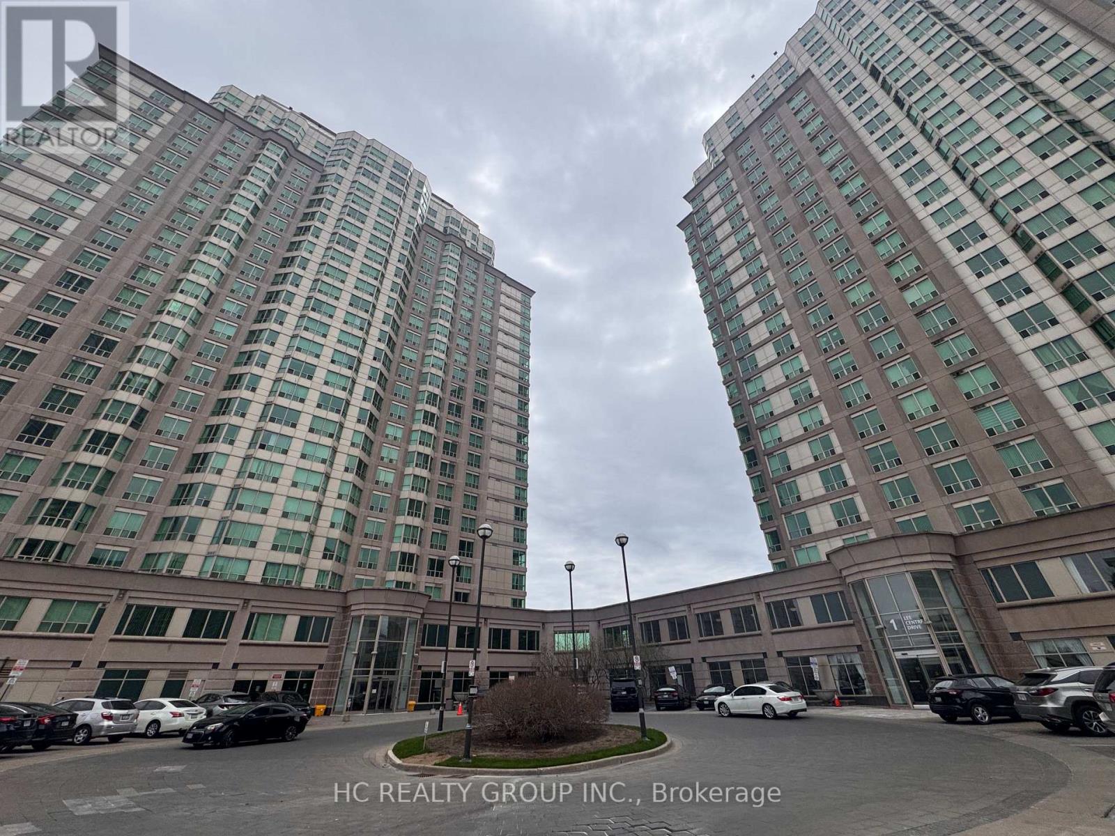 2205 - 11 LEE CENTRE DRIVE, Toronto, Ontario